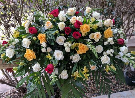 Yellow Red White Roses Garden Flora Funeral Flowers Are