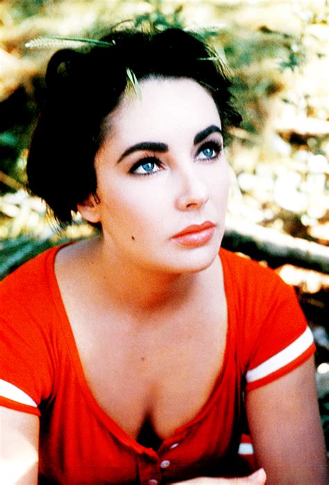 Elizabeth Taylor Photographed By Bob Willoughby On The Set Of Raintree