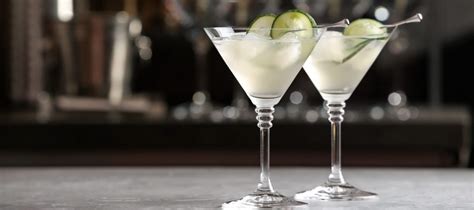 The Best Martini Glasses Don T Waste Your Money