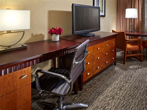 Grand ole opry and opry mills are also within 2 mi (3 km). 2 Bedroom 2 Bathroom Suites - Portofino Inn & Suites Anaheim