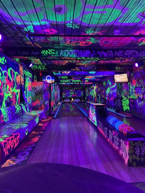 Neon Graffiti In 2022 Nightclub Design Neon Party Night Aesthetic