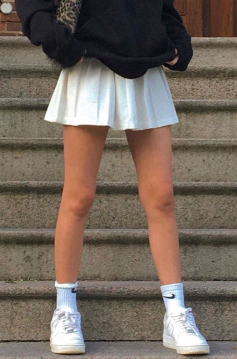 The courtly skirt is the perfect tennis outfit for any girl, including your favorite player in her team colors and logos. White tennis skirt | Trendystuffandthings in 2020 | Tennis skirt outfit, Casual outfits, Cute ...