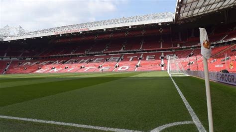 Manchester United Consider Expanding Old Trafford Capacity Espn Fc