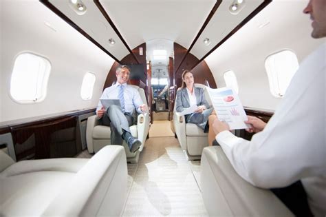 6 Benefits Of Using Private Jet Charters For Business Trips