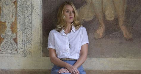 Ludivine Sagnier The Young Pope Esther Est Un Personnage Pur