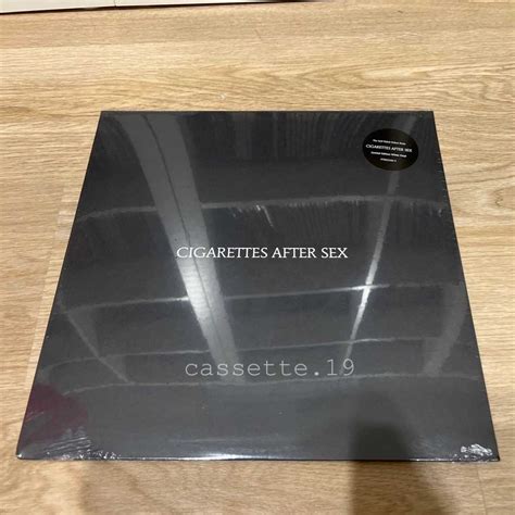 แผ่นขาว แผ่นเสียง Cigarettes After Sex Opaque White Limited Edition