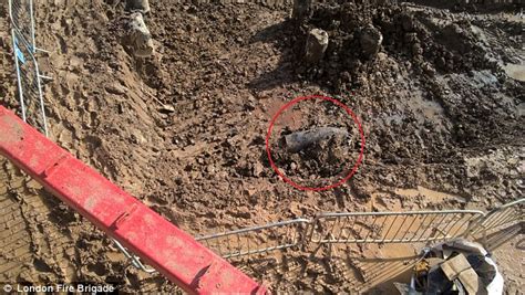 Unexploded Ww2 Bomb Is Discovered In North London Daily Mail Online