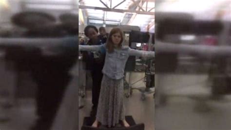 Capri Sun Leads To Extensive Tsa Pat Down Of 10 Year Old Girl Father Outraged