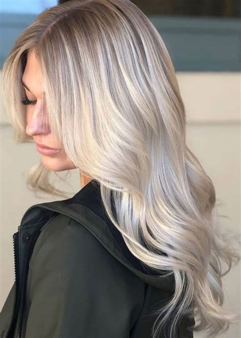 40 Ash Blonde Hair Looks Youll Swoon Over In 2020 With Images Platinum Blonde Hair Blonde