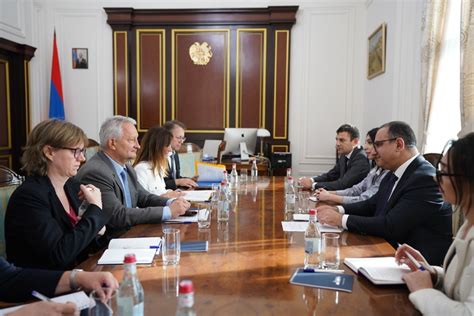 Deputy Prime Minister Tigran Khachatryan Receives The Delegation Led By