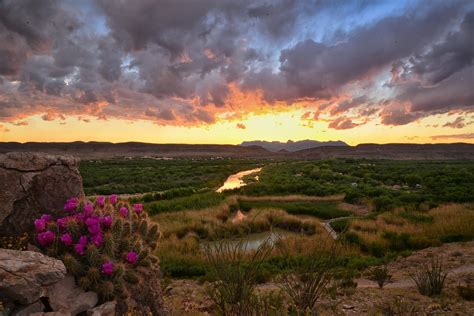 17 Stunning Photos Of Texas Big Bend National Park