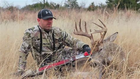 S5 E9 Bow Hunting Whitetail Deer During The Rut In Oklahoma With Tim