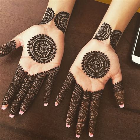 Simple Circle Mehndi Designs For Hands We Create A Simple And Easy