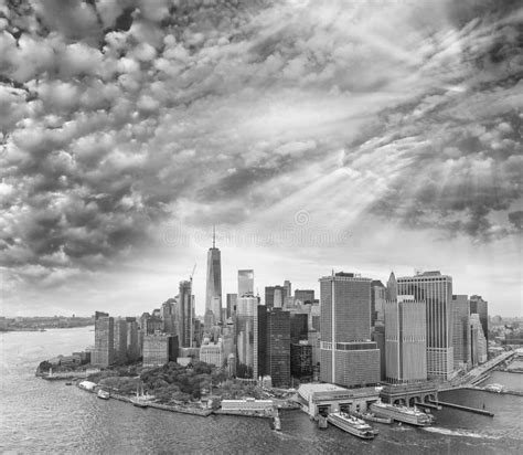 Black And White View Of Downtown Manhattan Skyline New York Cit Stock