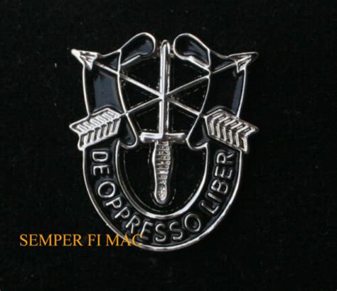 Special Forces De Oppresso Liber Crest Hat Pin Us Army Green Berets