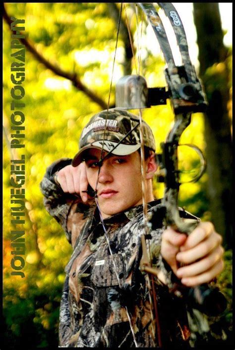 Bow Hunting Pic Hunting Senior Pictures Senior Photography Poses