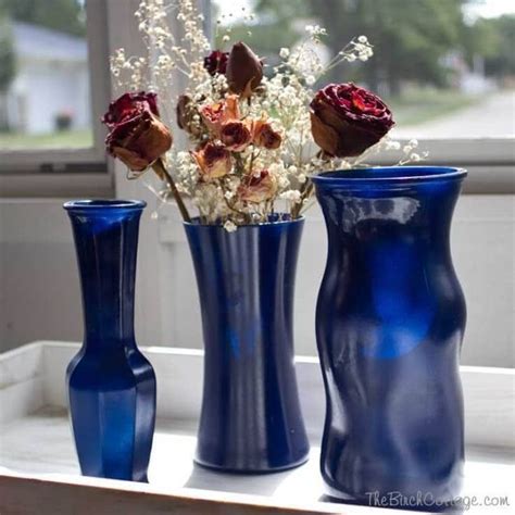 Are You Looking For An Easy Way To Turn Those Ordinary Glass Vases Into Beautiful Diy Spray