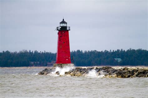 Manistique Lighthouse The Manistique Lighthouse In Manisti Flickr