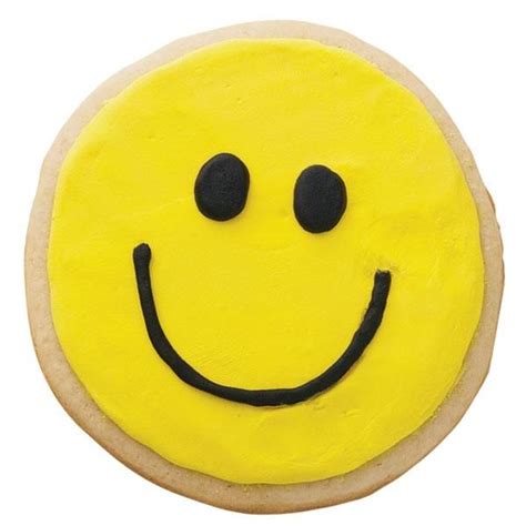 Smiling Sweetly Cookie In 2023 Smile Cookies Buttercream Cookie Wilton Cake Decorating