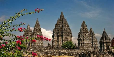 Ada beragam jenis tempat wisata di bogor yang bisa anda jadikan tujuan berlibur bersama keluarga. 5 Kota di Indonesia ini punya tempat wisata seperti di luar negeri | merdeka.com
