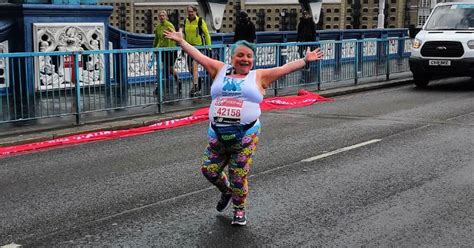 Heartbreaking Moment London Marathon Runner Who Raised £9000 For