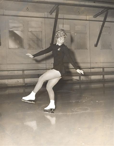 Wendy Griner Practicing Loops Figure Skating Women Figure Figure