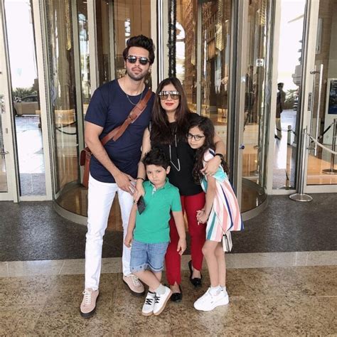 Fahad Mustafa And Wife Romantic Pictures That You Shouldnt Miss