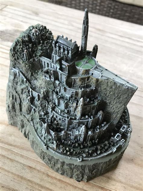 Lord Of The Rings Collectible Minas Tirith Castle Bookendtrinket Box