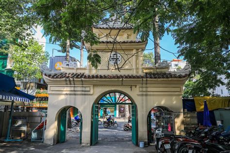 Ông trương vĩnh trọng là người có nhiều dấu ấn trong công tác cải cách tư pháp, phòng chống tham nhũng. A Ho Chi Minh renowned polyglot of 19th century, designed his own tomb