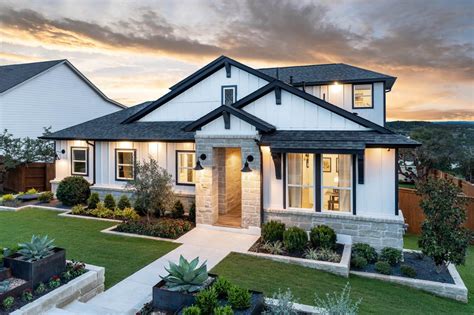 We invite you to walk through tour of our stunning model homes by clicking on the links below. Take a Virtual Tour of Taylor Morrison's Model Home