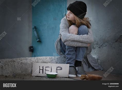 Homeless Poor Teenage Image And Photo Free Trial Bigstock