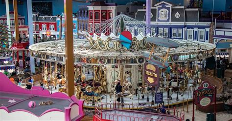 The Fantasy Fair Is Torontos Largest Indoor Amusement Park