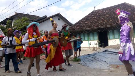 Drumband Bencong Lucu Alias Kocar Kacir Karnaval Lucu Bumirejo Kepohbaru Bojonegoro Youtube