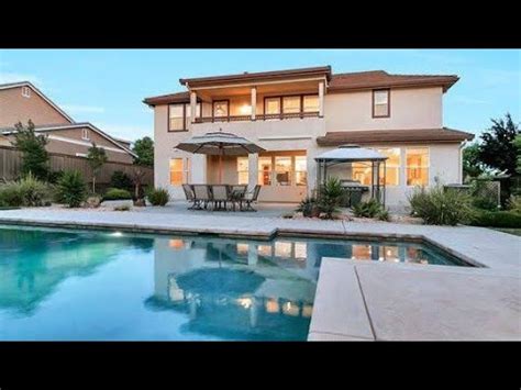 Luxury Farm House Available For Rent South Delhi India. 