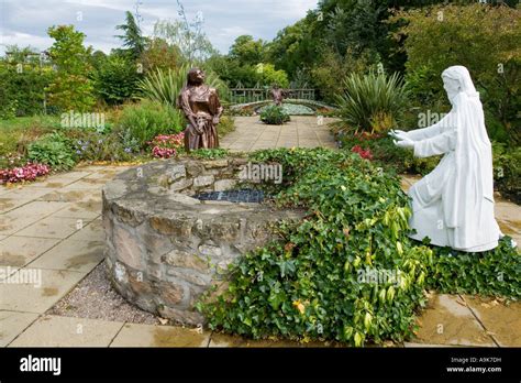 White Statue Of Christ In The Biblical Garden King Street Elgin