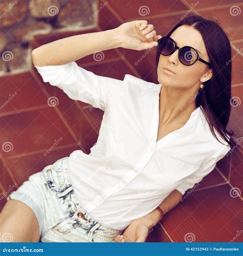 Fashion Beautiful Woman Portrait Wearing Sunglasses Stock Image Image