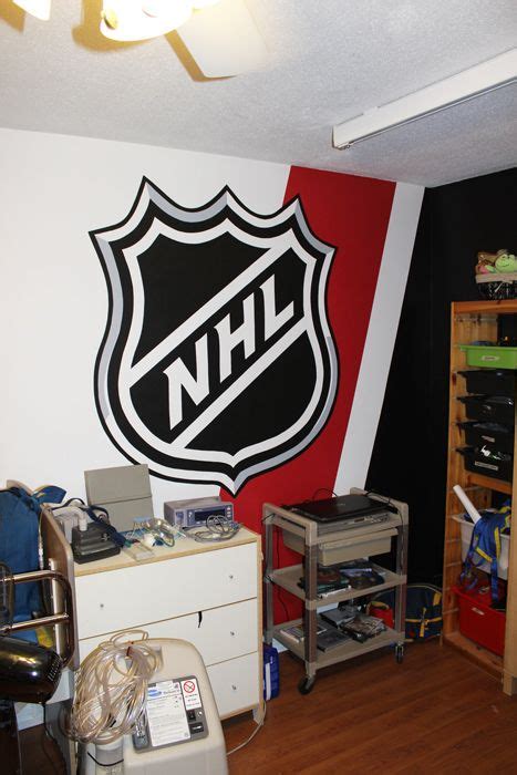 You have a hockey room or other space for your passion. Hockey Themed Murals | Mural Magic | Hockey themed room ...