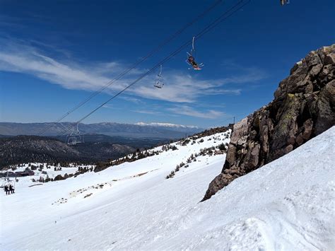 Mammoth Mountain Ca Report There Is So Much Snow Here Right Now