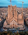 The Basílica de la Sagrada Família (Basilica of the Holy Family) in ...