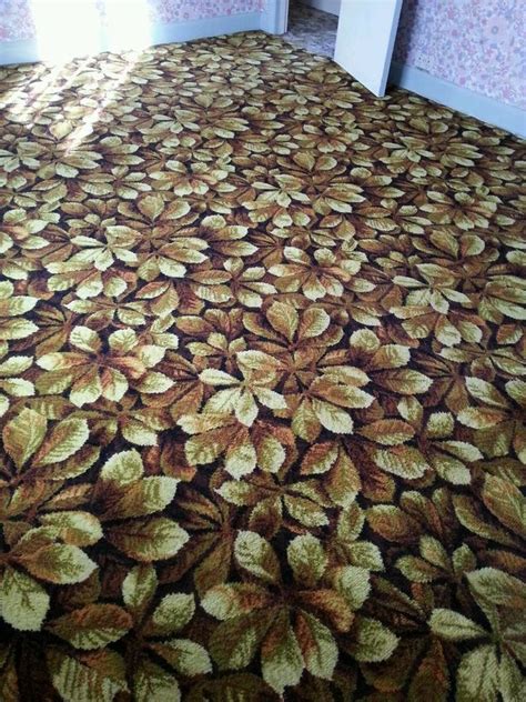 Large Patterned 70s Seventies Carpet Horse Chestnut Vintage Retro Rug