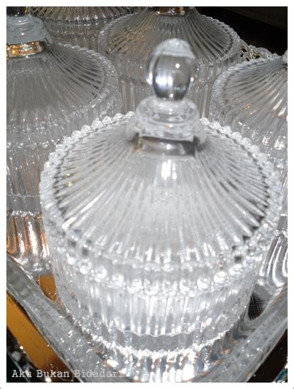 Disamping memenuhi masa lapang, saya sedia menerima tempahan untuk hantaran pertunangan, hantaran perkahwinan, door gift untuk majlis, hamper hari raya, hadiah buat tersayang. aku bukan bidadari: Persiapan Raya :: aku beLi kan mak aku ...