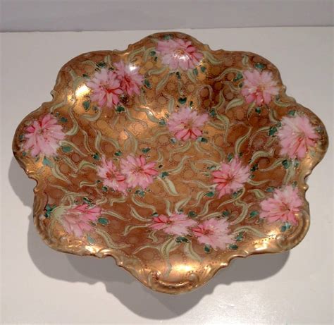 Antique Japanese Royal Nippon Hand Painted Gilt Moriage Floral Ruffle