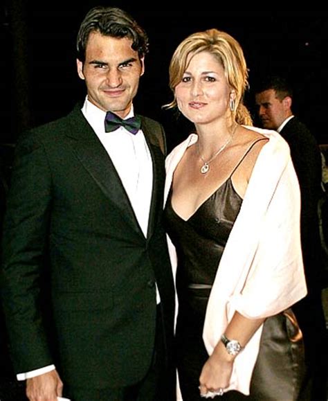 Roger even credits his wife with his career success. Federer marries pregnant girlfriend Mirka Vavrinec ...