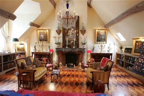 Apartment In A Seventeenth Century Private Mansion In Paris 4th