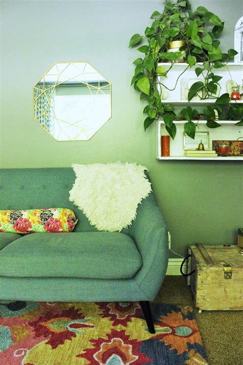 Both colors are the expression of the vital energy of the sun that brings light and life to all beings. Feng Shui und Ihr Wohnzimmer-Sofa - Haus Styling ...