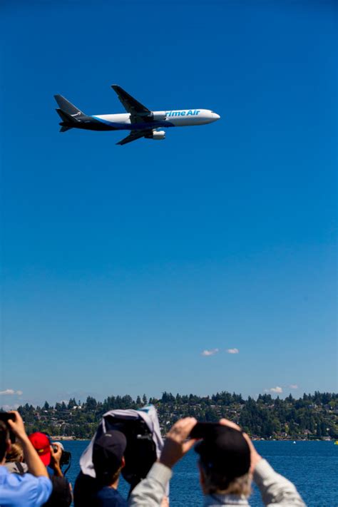 Amazons First Prime Air Jet Takes Seafair Spotlight