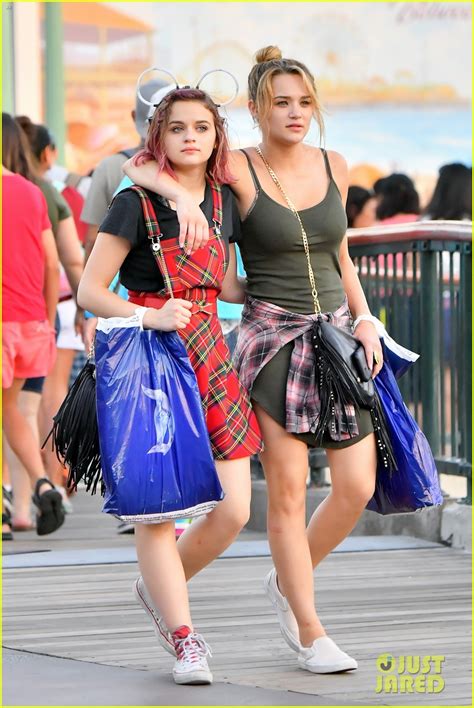 Joey King Lands The Flash Guest Spot Goes To Disneyland With Sister