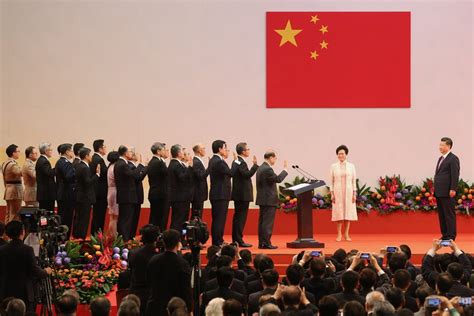 Nahrávejte, sdílejte a stahujte zdarma. 若林鄭月娥辭職，誰能成為下任香港特首？ - 紐約時報中文網