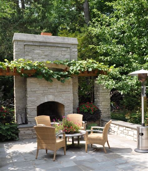Outdoor Fireplace With Sitting Area Ahand Their Garden Pinter
