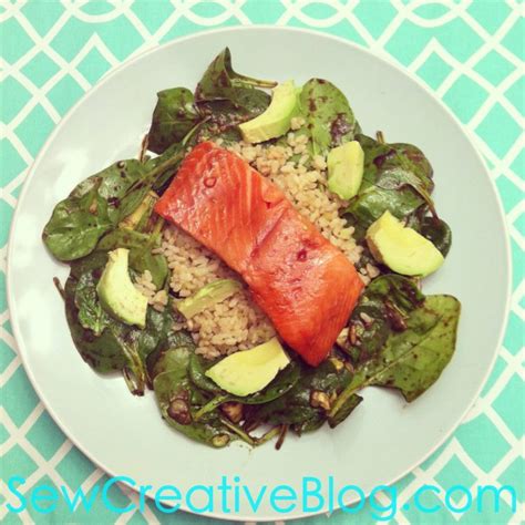 Salmon Spinach And Avocado Salad With Brown Rice Or Quinoa Recipe Menu